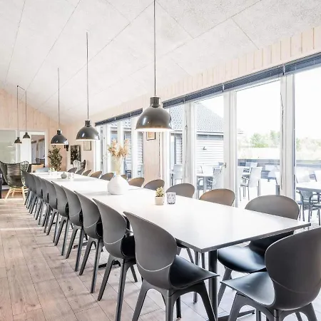 26 Person In Norre Nebel