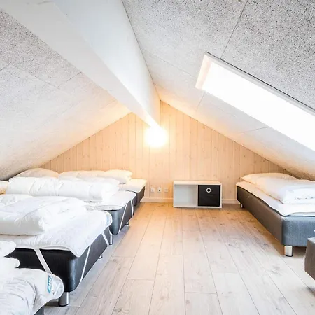 26 Person In * Norre Nebel