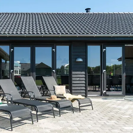 26 Person In * Norre Nebel